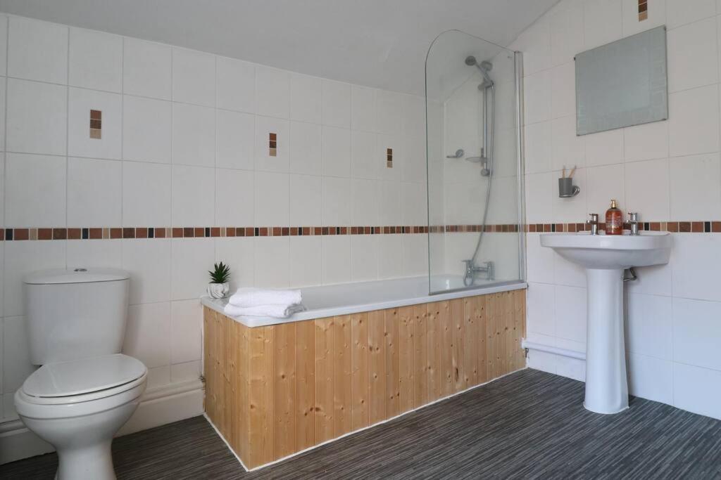 2 Bedroom Characterful House Ланкастер Экстерьер фото